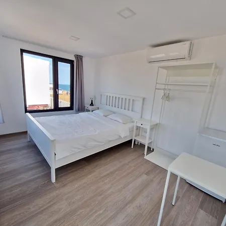 Vamandipity - 14 Only, Quiet-chill Seafront (adults Only)