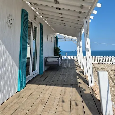 Vamandipity - 14 Only, Quiet-chill Seafront (adults Only) 招待所 4*