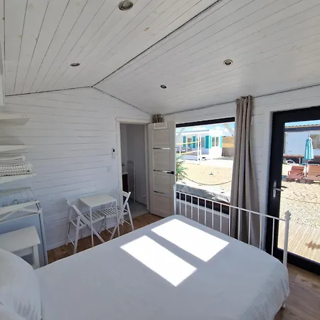 Vamandipity - 14 Only, Quiet-chill Seafront (adults Only) 4*