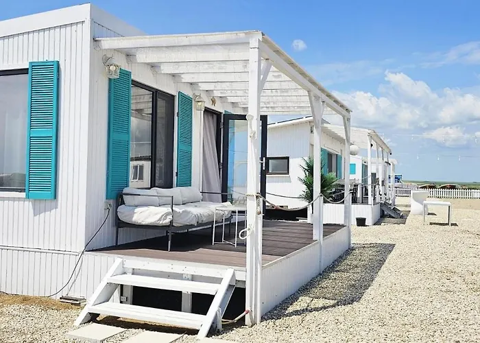 게스트하우스 Vamandipity - 14 Only, Quiet-chill Seafront (adults Only) 4*