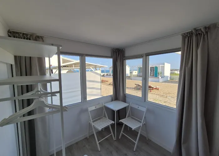 Vamandipity - 14 Only, Quiet-chill Seafront (adults Only) 4*