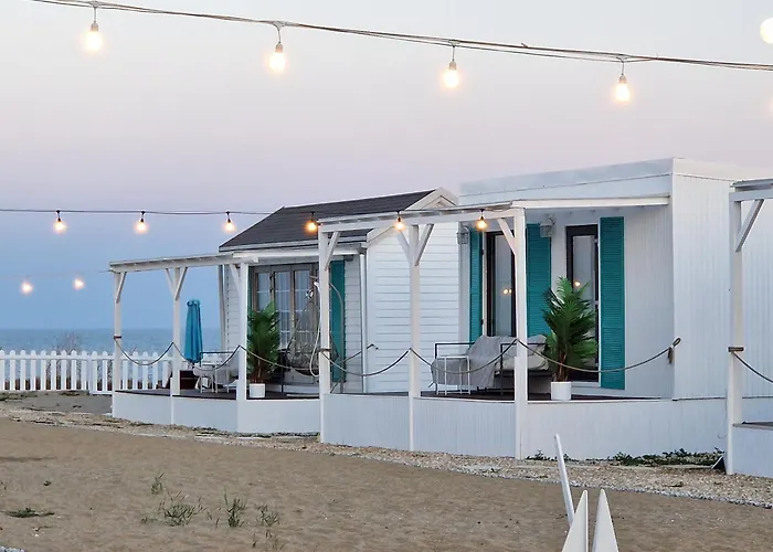 Vamandipity - 14 Only, Quiet-chill Seafront (adults Only) 게스트하우스 바마베체