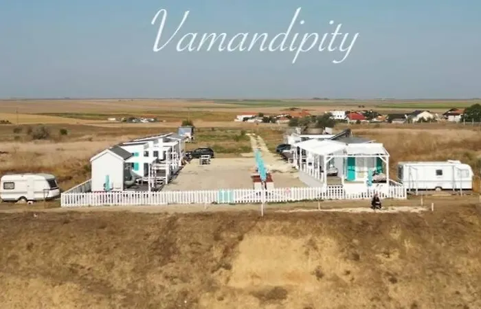 Vamandipity - 14 Only, Quiet-chill Seafront (adults Only) 게스트하우스 4*