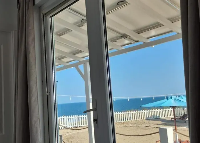 게스트하우스 Vamandipity - 14 Only, Quiet-chill Seafront (adults Only) 4*