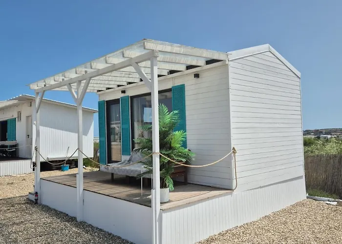 Vamandipity - 14 Only, Quiet-chill Seafront (adults Only) 바마베체