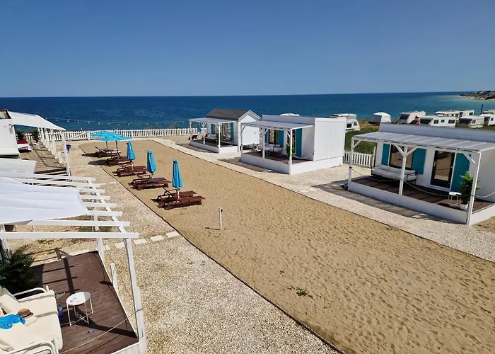 Vamandipity - 14 Only, Quiet-chill Seafront (adults Only)