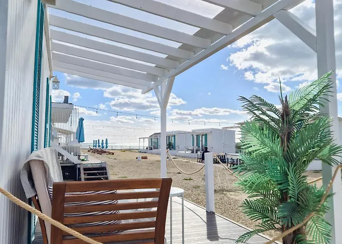 Vamandipity - 14 Only, Quiet-chill Seafront (adults Only) 바마베체