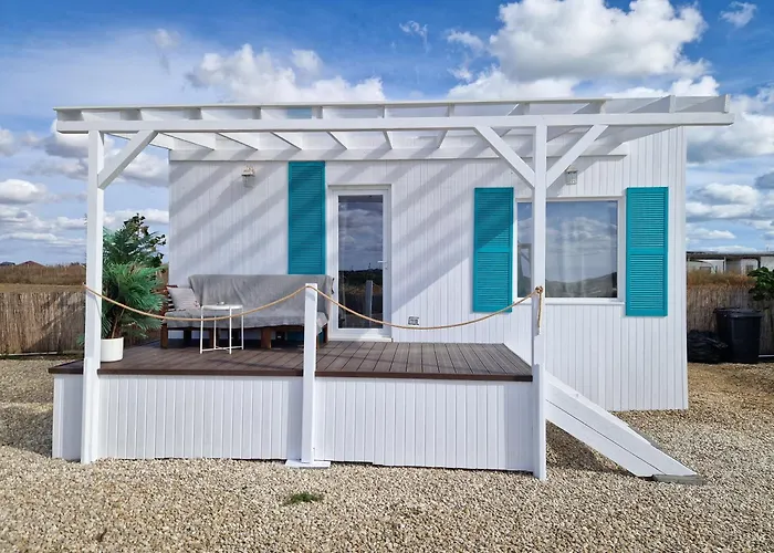 Vamandipity - 14 Only, Quiet-chill Seafront (adults Only) 바마베체