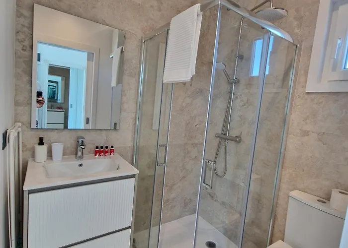 Vamandipity - 14 Only, Quiet-chill Seafront (adults Only) 4*