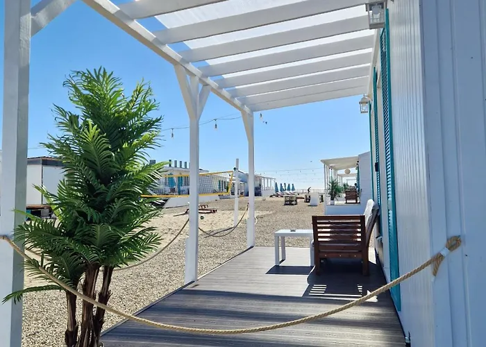 Vamandipity - 14 Only, Quiet-chill Seafront (adults Only)