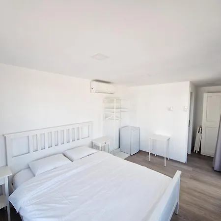 Vamandipity - 14 Only, Quiet-chill Seafront (adults Only) Gæstehus 4*