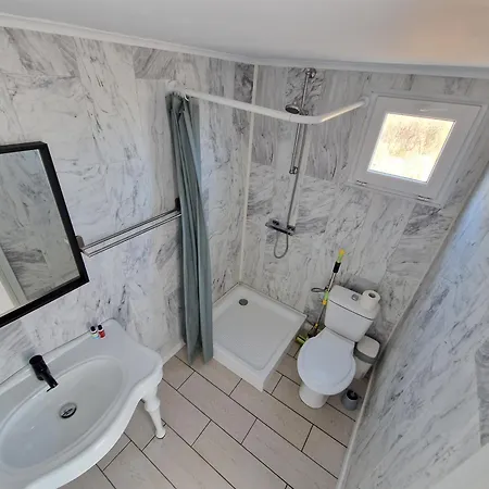 Vamandipity - 14 Only, Quiet-chill Seafront (adults Only) Gæstehus